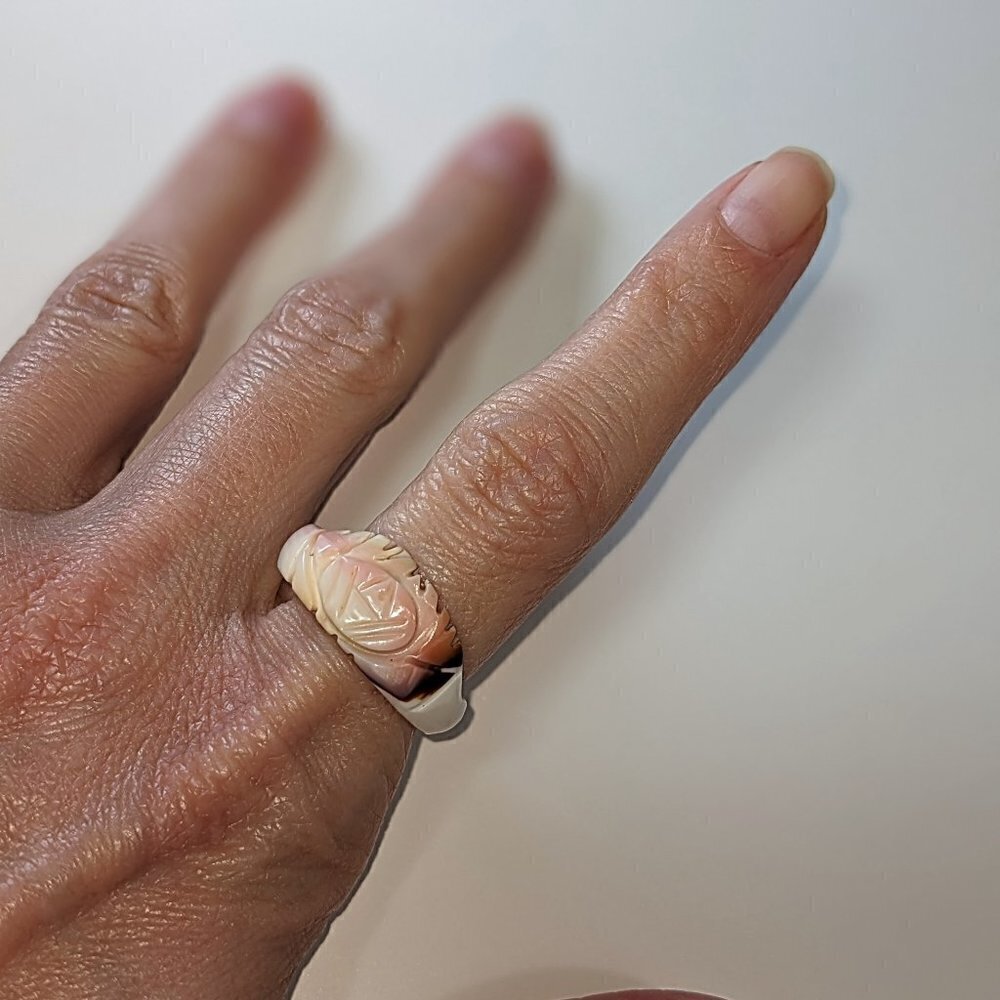 Hand-Carved Sea Shell Ring - Picture 4 of 13